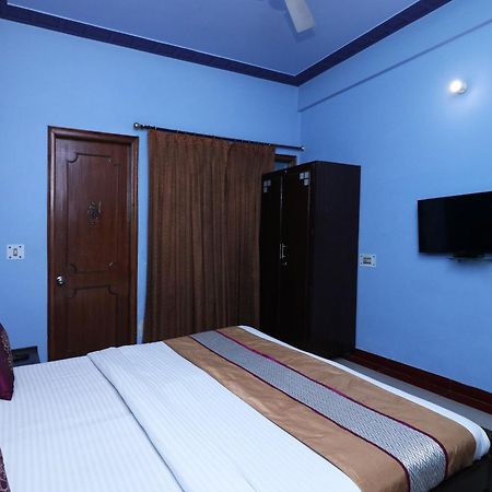 Townhouse Satguru Enclave Road Gurgaon Hotel Jamb Exterior photo