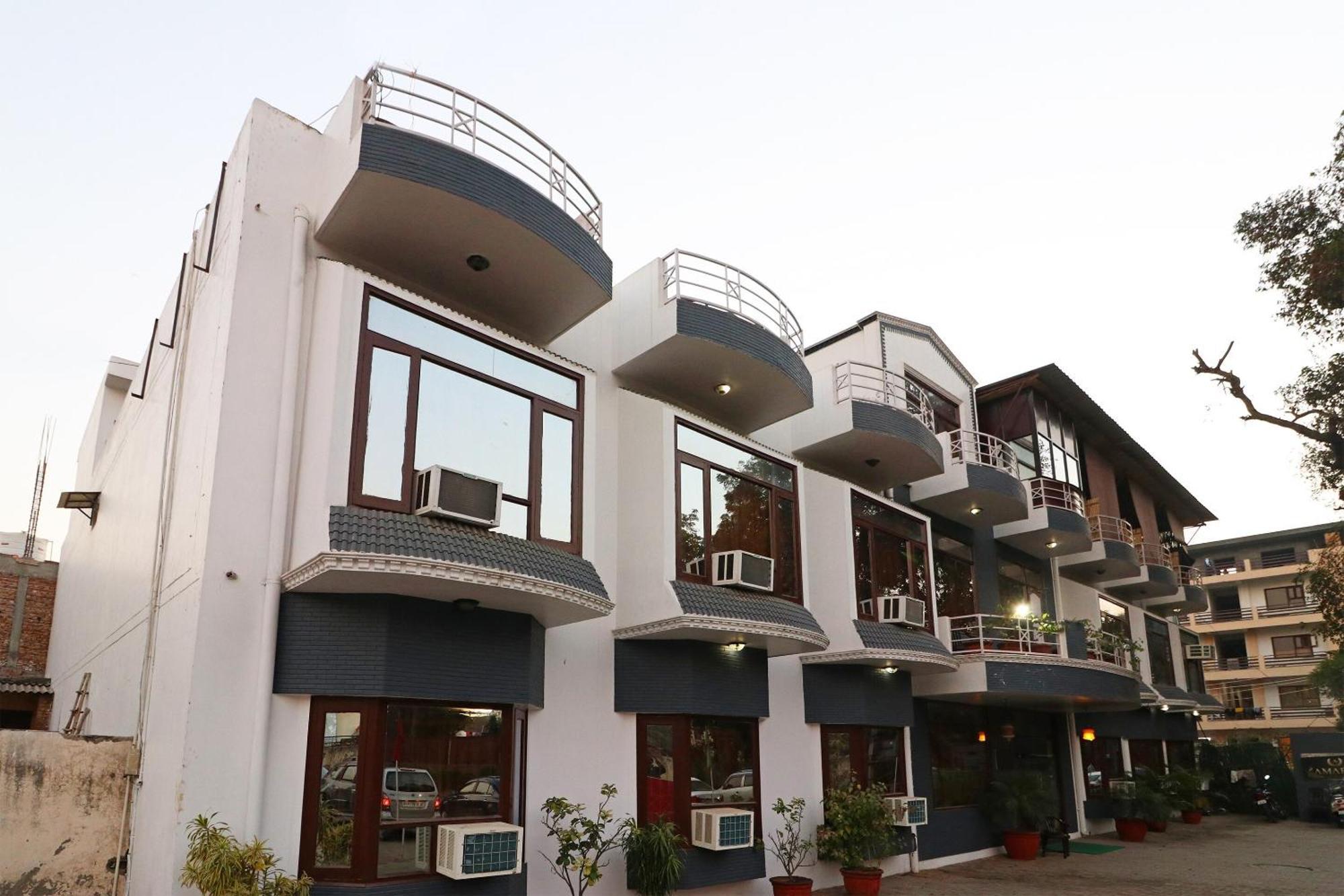 Townhouse Satguru Enclave Road Gurgaon Hotel Jamb Exterior photo